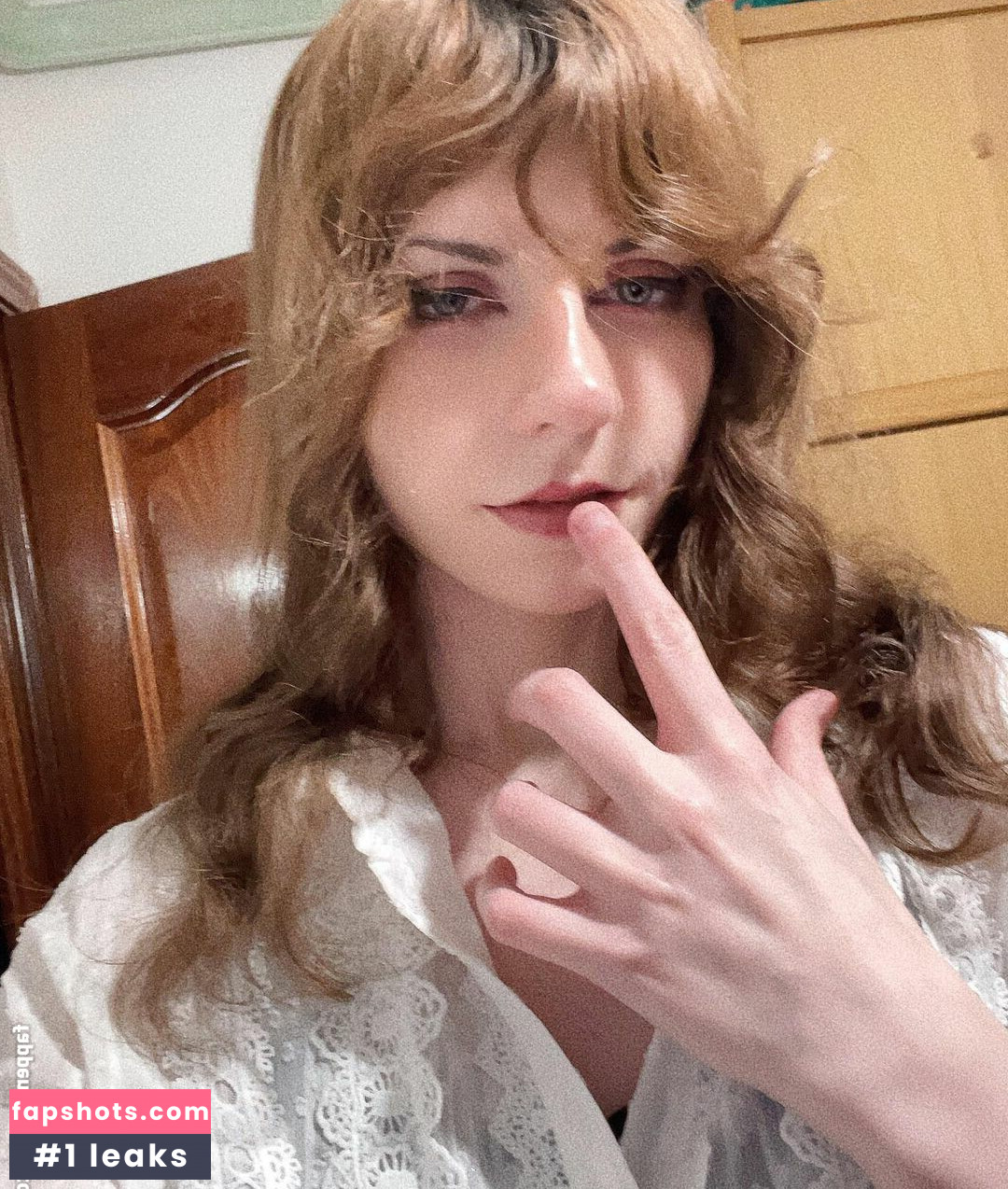 Xlunartears gallery photo #13