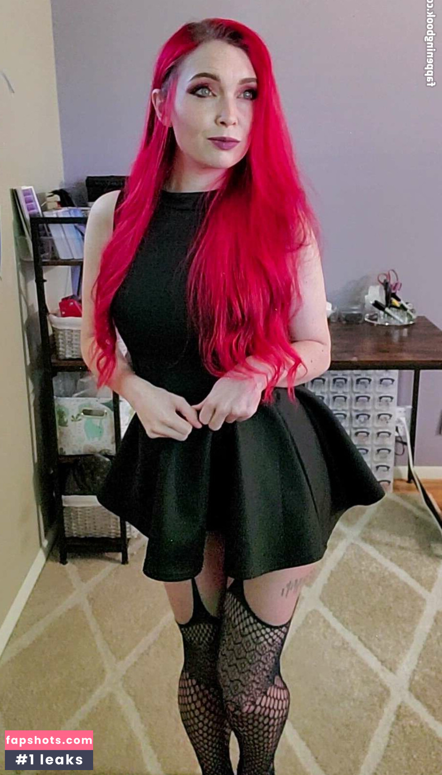 xMalin gallery photo #25