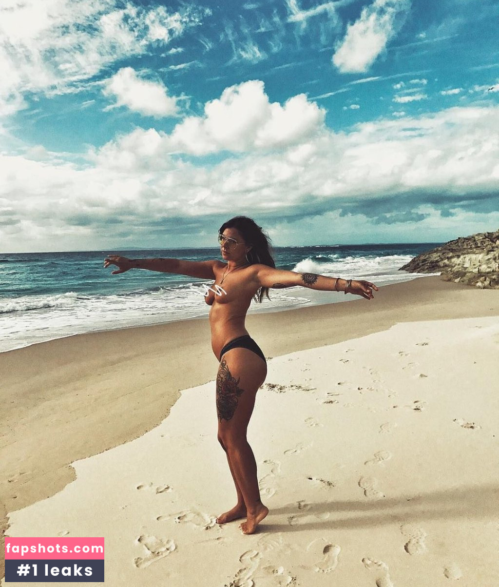 Xoe Zahara Nude Leaks OnlyFans Photos #17 - LeakJerk