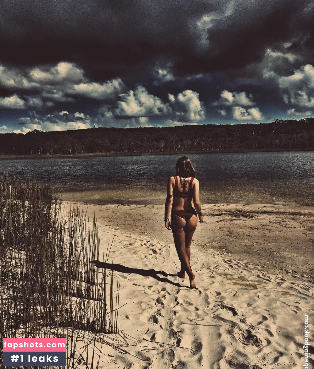 Xoe Zahara Nude Leaks OnlyFans Photos #24 - LeakJerk