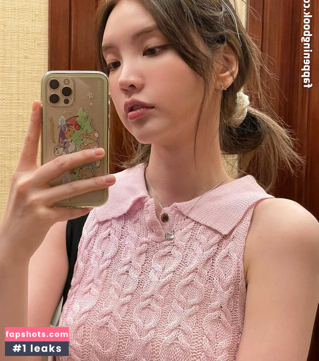 Xooos 수스 gallery photo #15