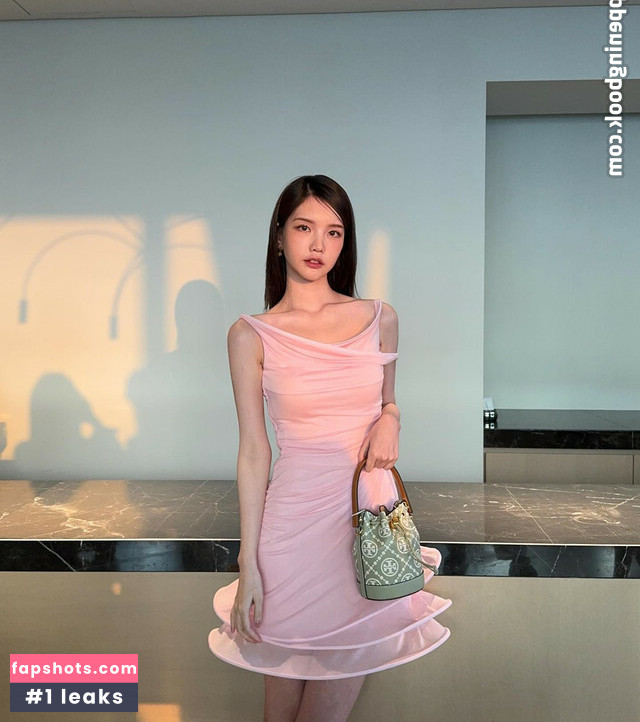 Xooos 수스 gallery photo #17