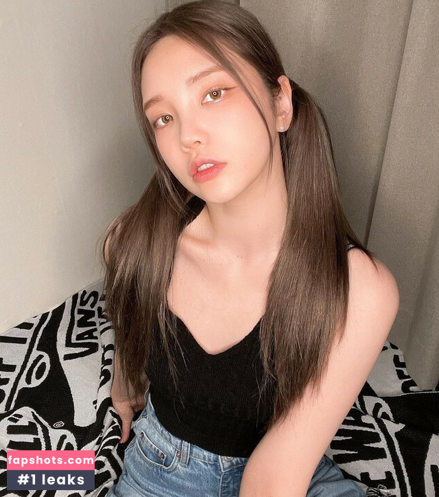 Xooos 수스 gallery photo #6