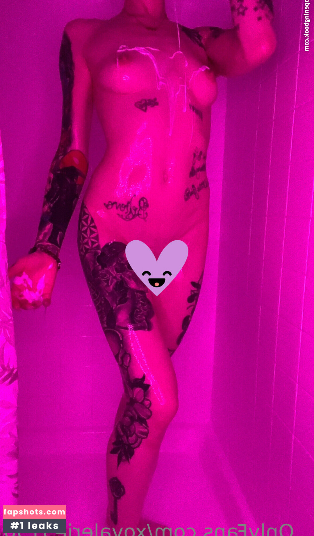 xovalerie nude babe gallery