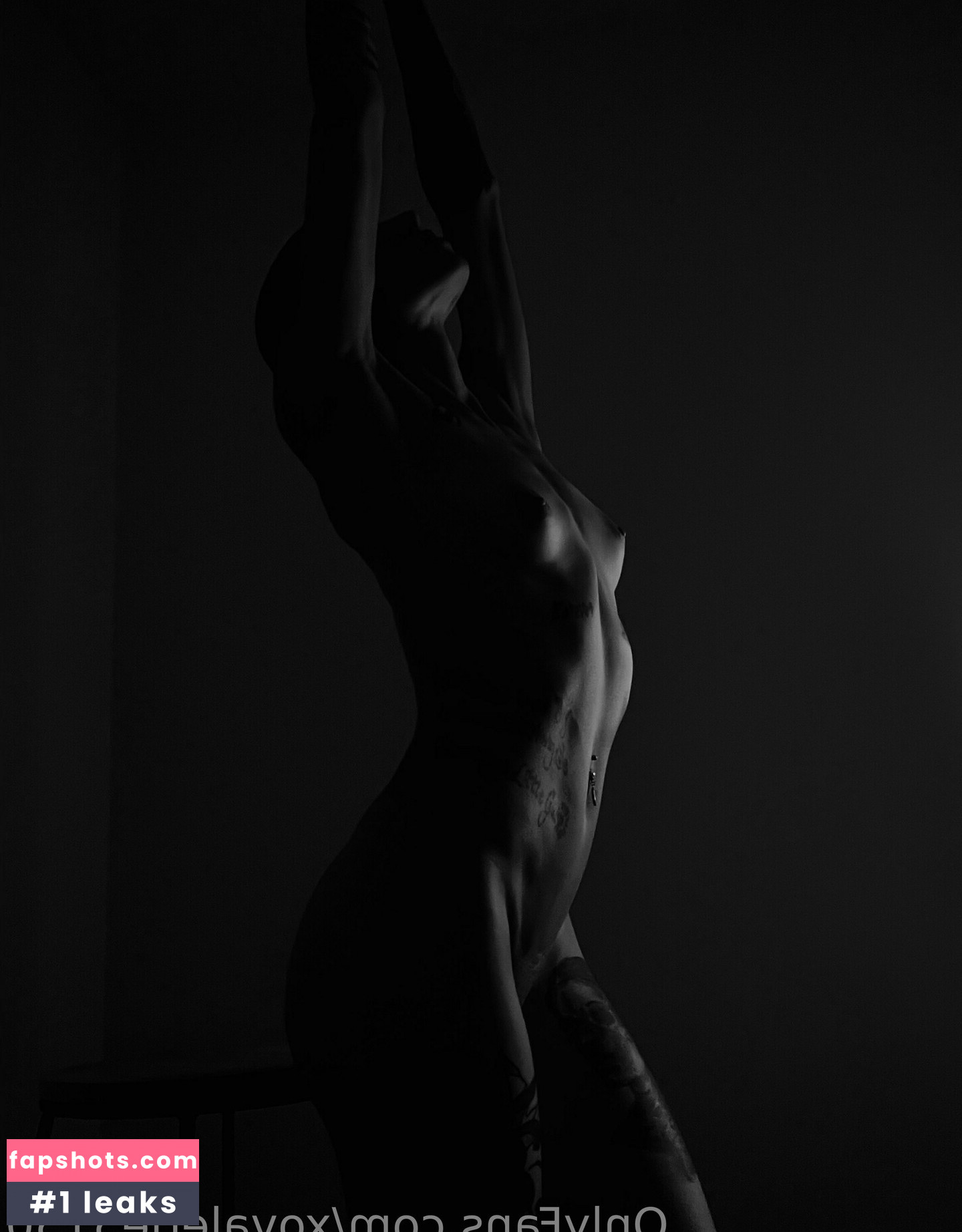 xovalerie5150 gallery photo #12