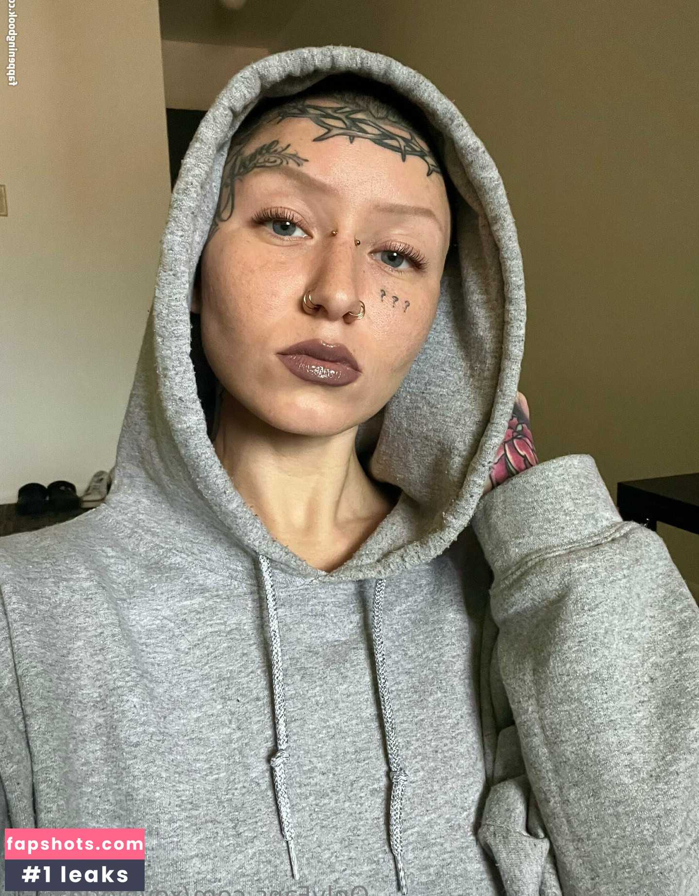 xovalerie5150 gallery photo #6