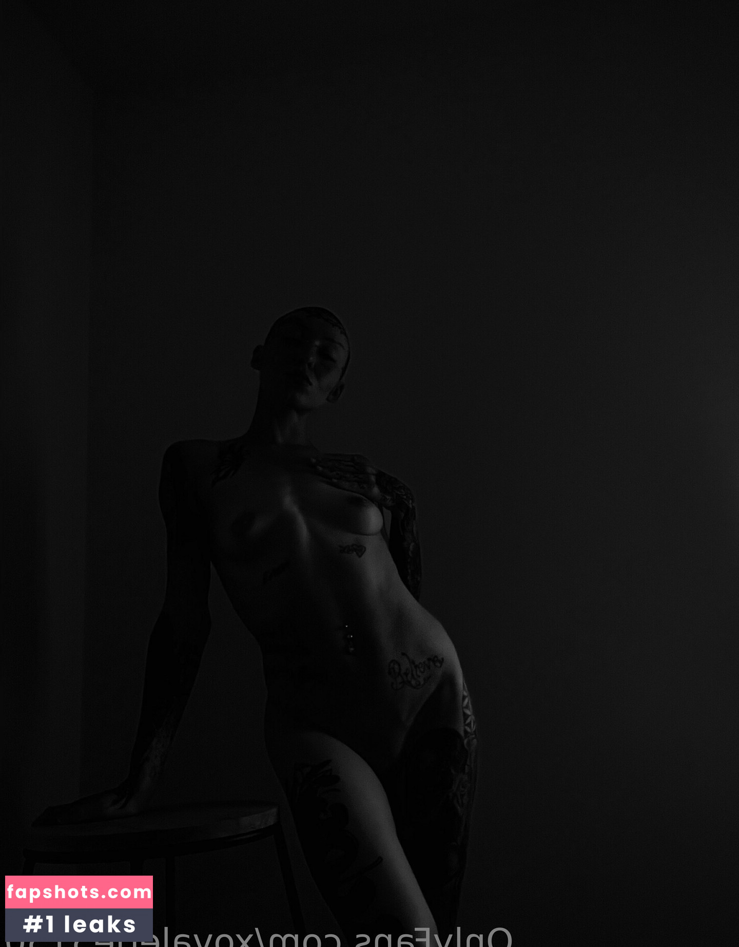 xovalerie5150 gallery photo #8