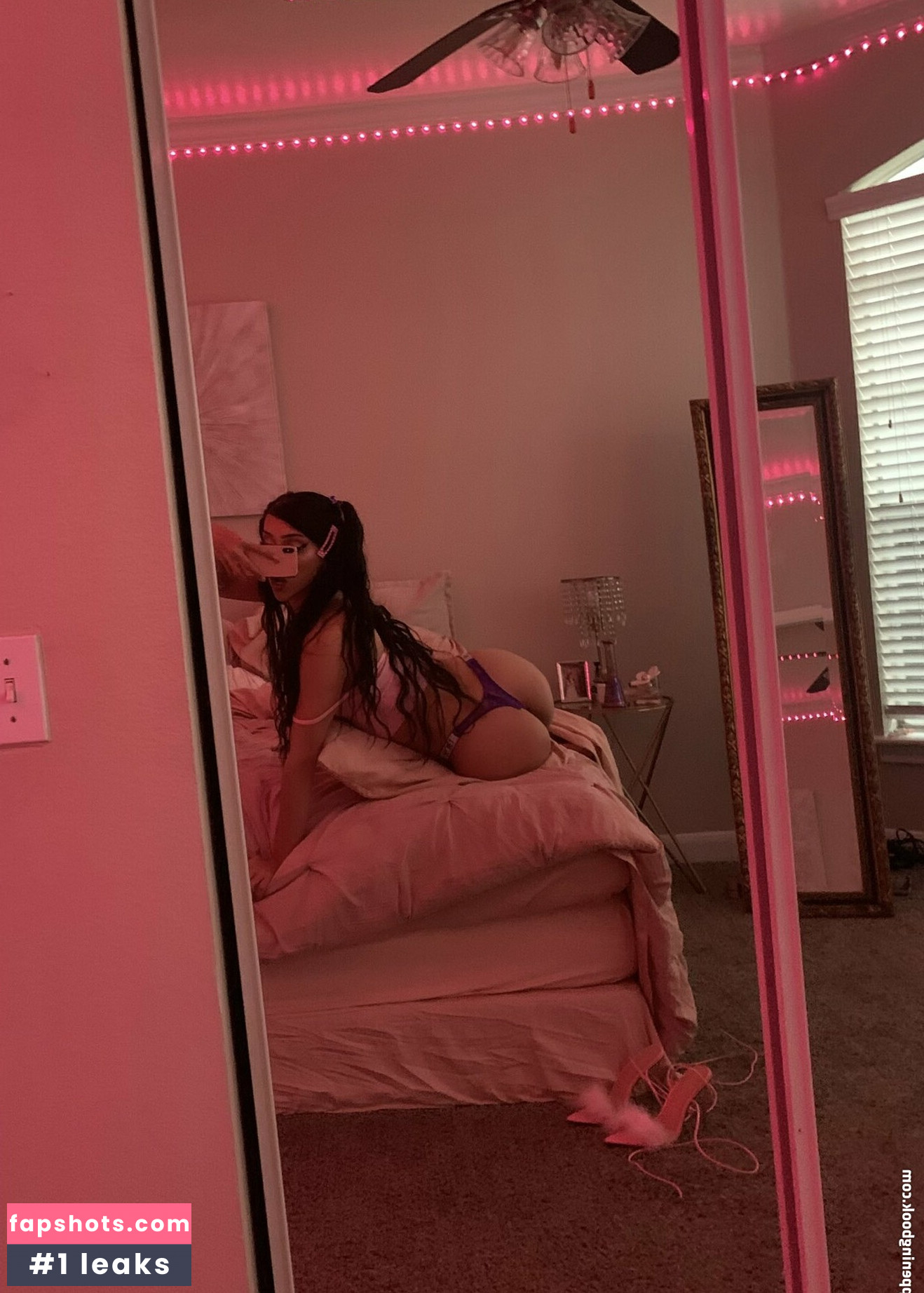 xoxnaughtynatti Nude Leaks OnlyFans Photos #6 - LeakJerk