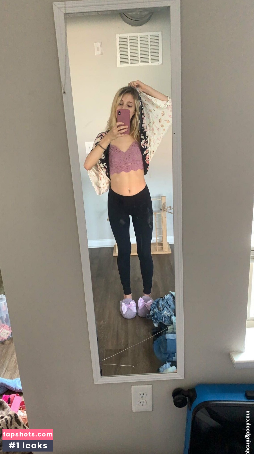 xoxo_christina gallery photo #10