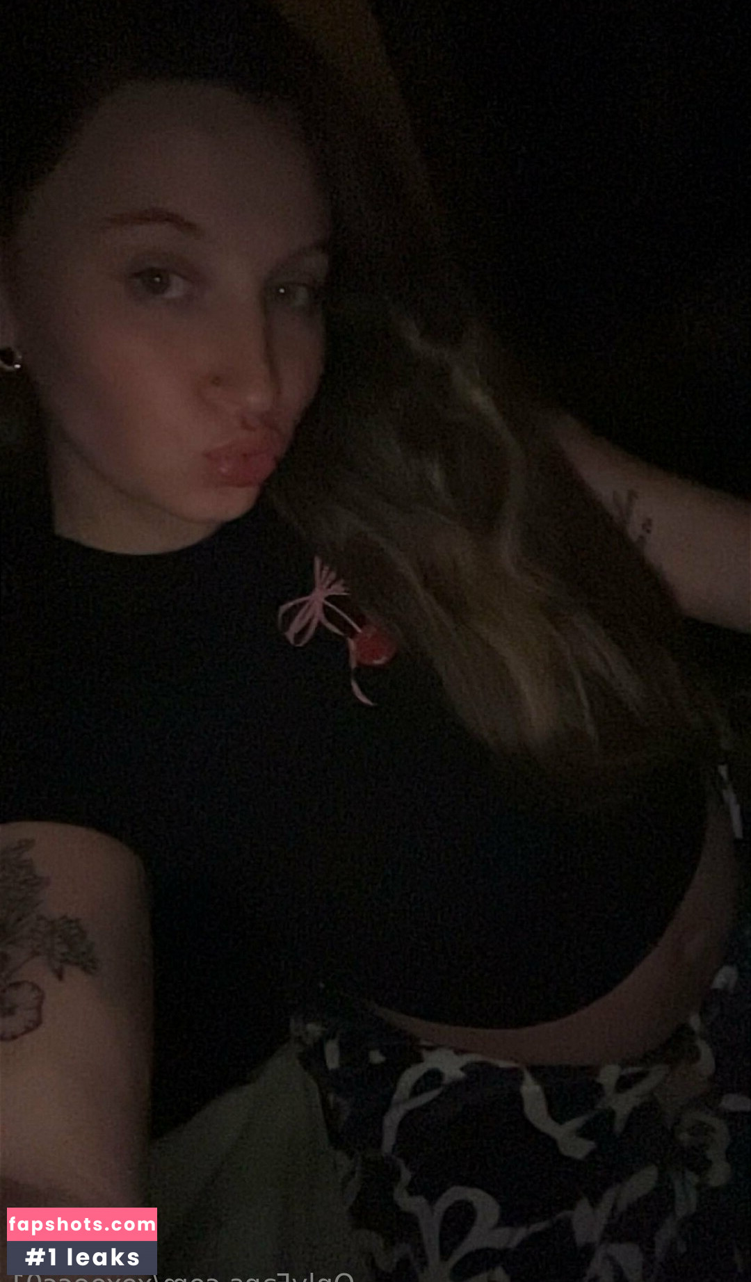 xoxoecc01 gallery photo #2