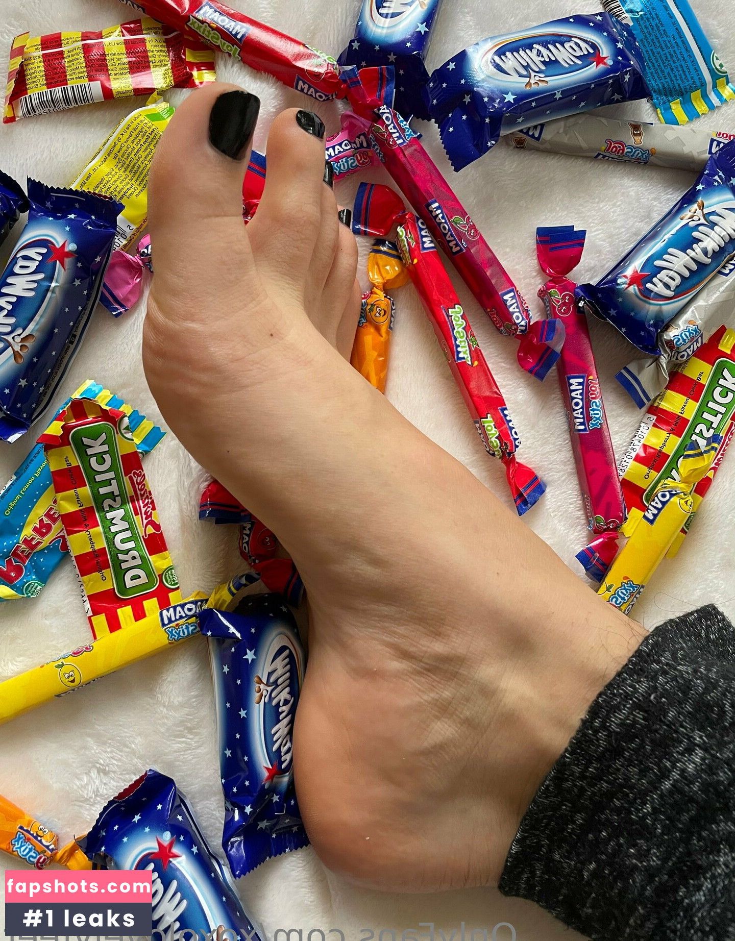 xoxolovelyfeet gallery photo #19