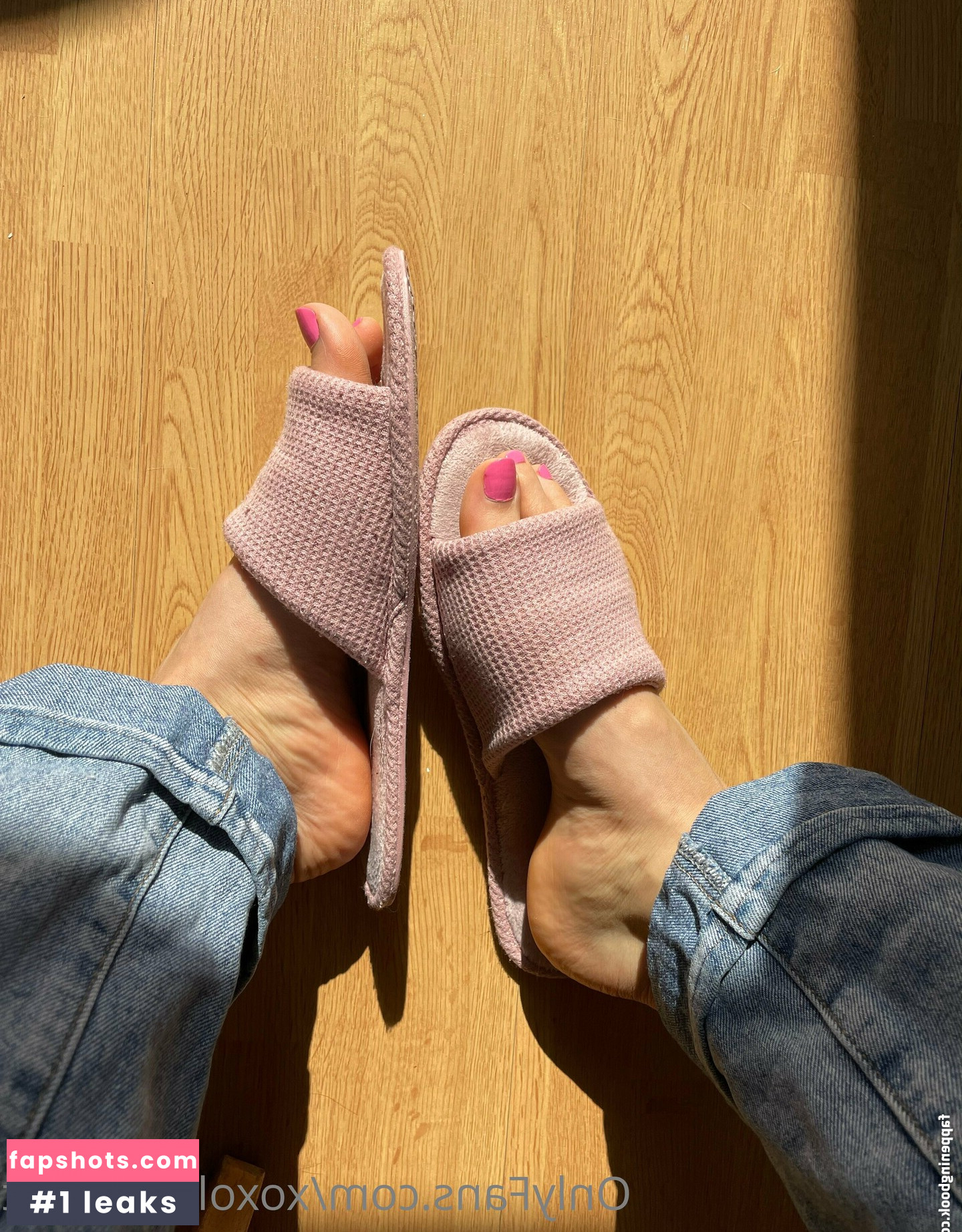 xoxolovelyfeet gallery photo #23