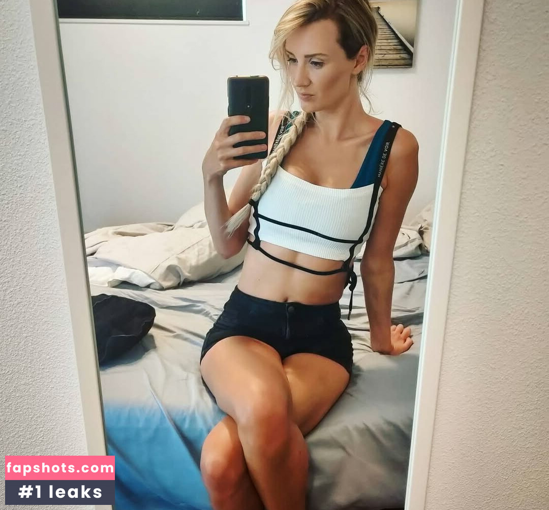 XSyoss gallery photo #2