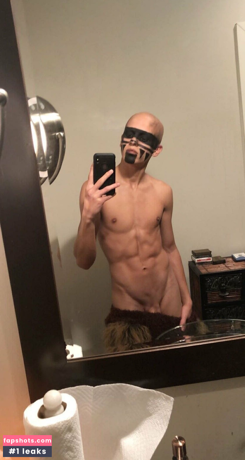 xtheromanempire1 Nude Leaks OnlyFans Photos #14 - LeakJerk