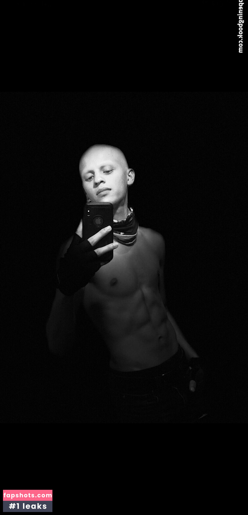 xtheromanempire1 Nude Leaks OnlyFans Photos #6 - LeakJerk