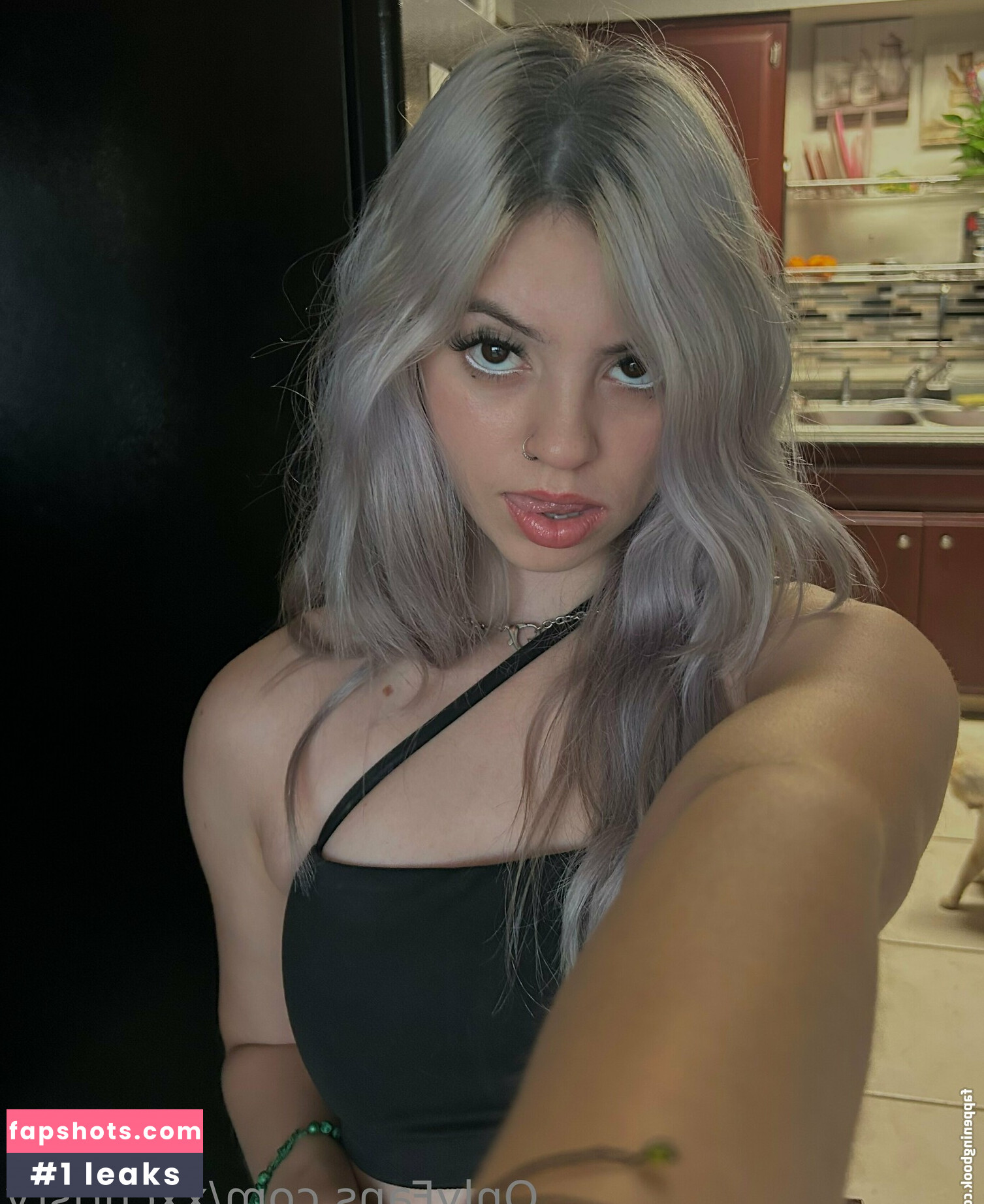 xxchristy gallery photo #2