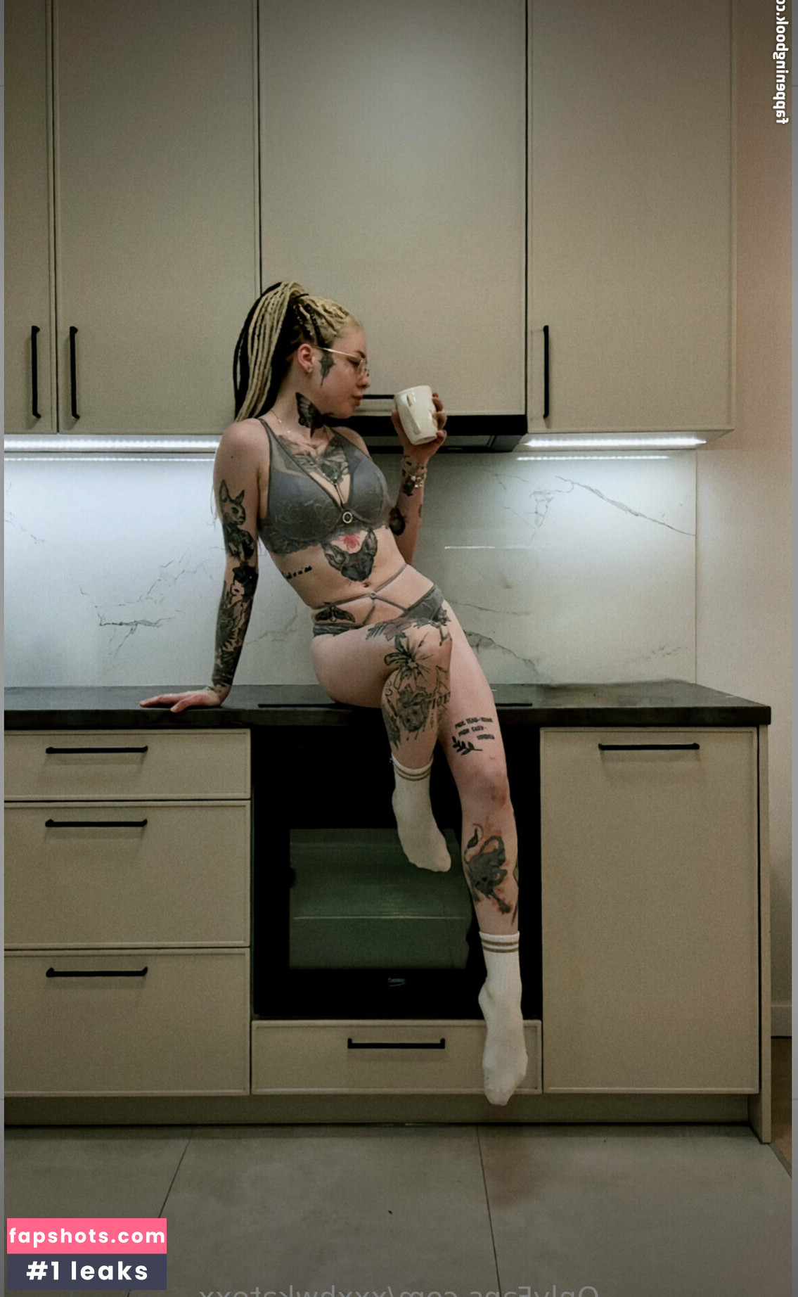 xxxhwkatexx gallery photo #3