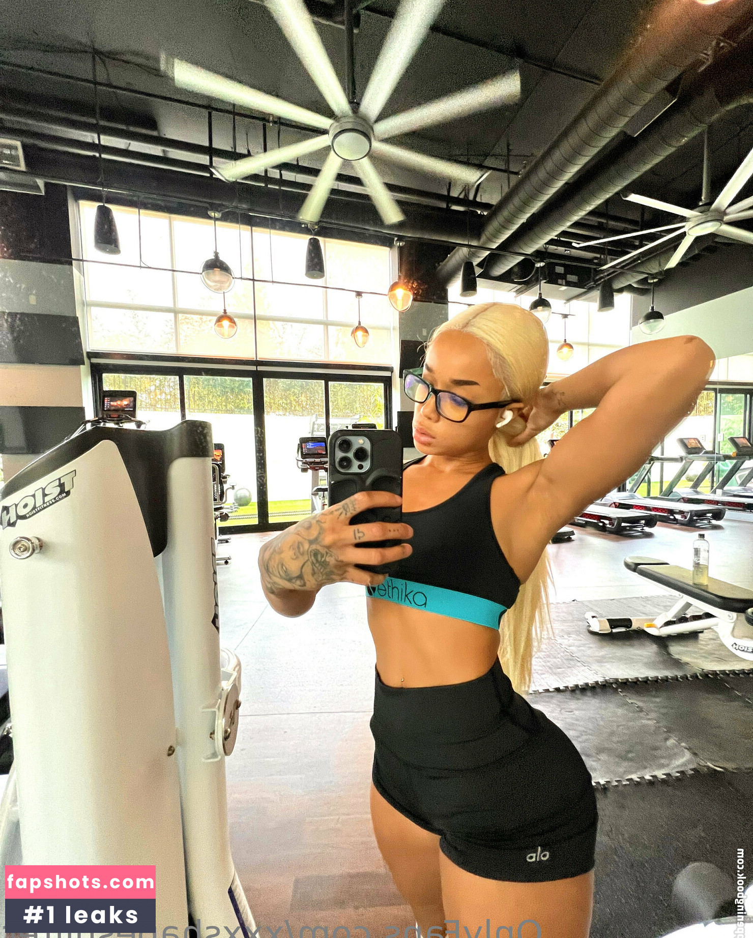 xxxshapeshifter gallery photo #21