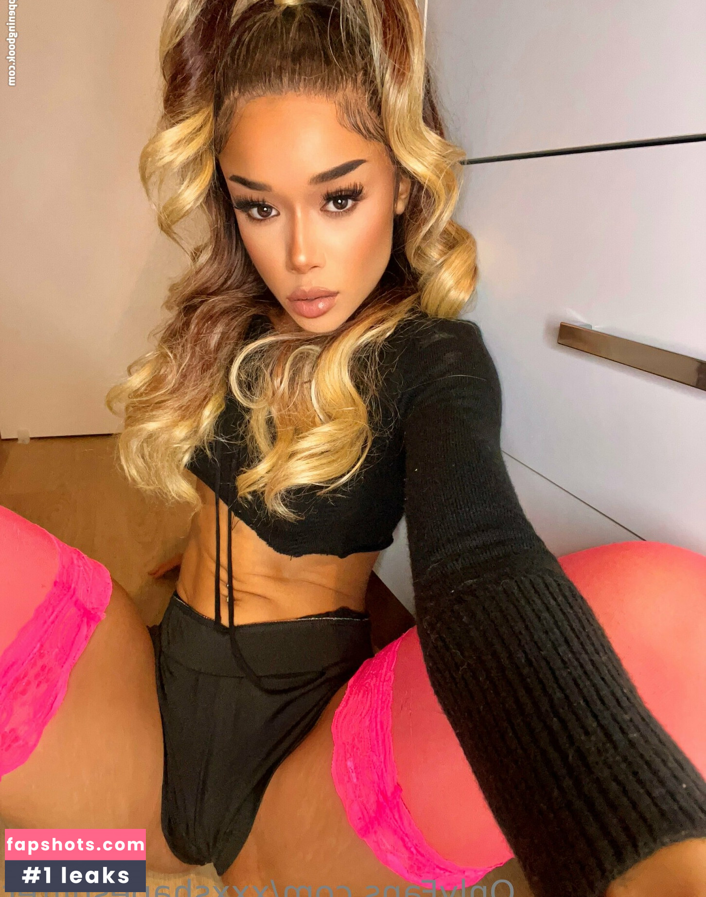 xxxshapeshifter gallery photo #57