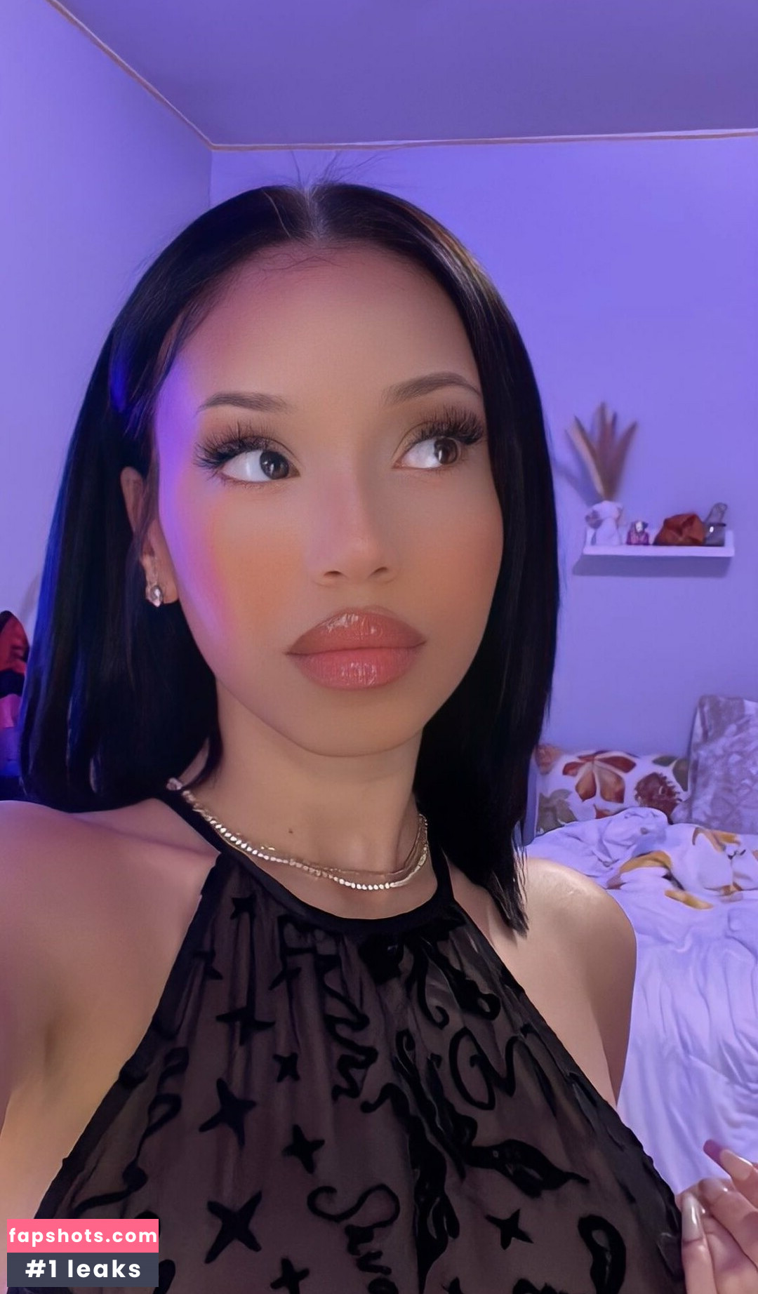 Y.lashae nude babe gallery