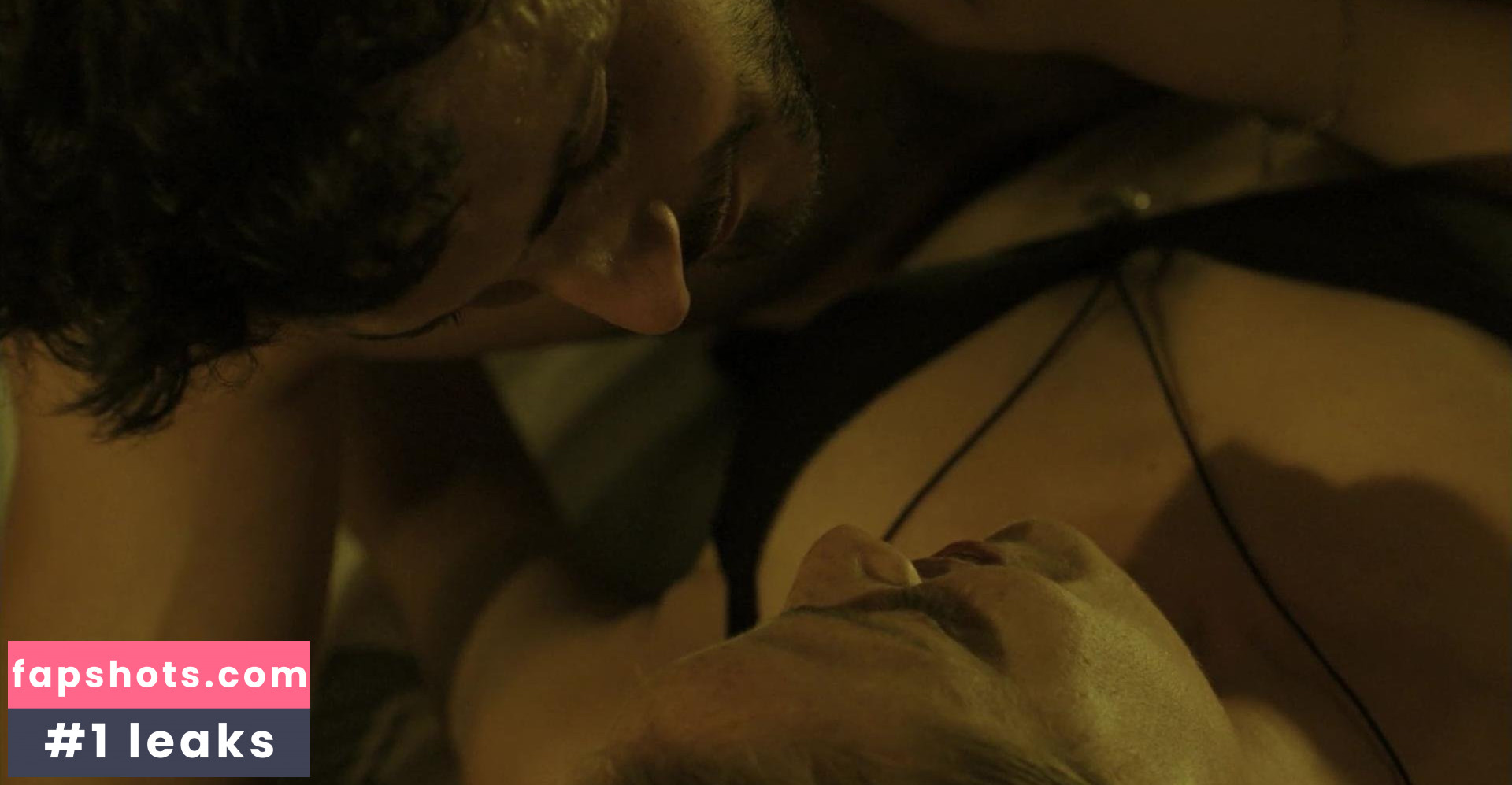 Yaara Benbenishty gallery photo #10