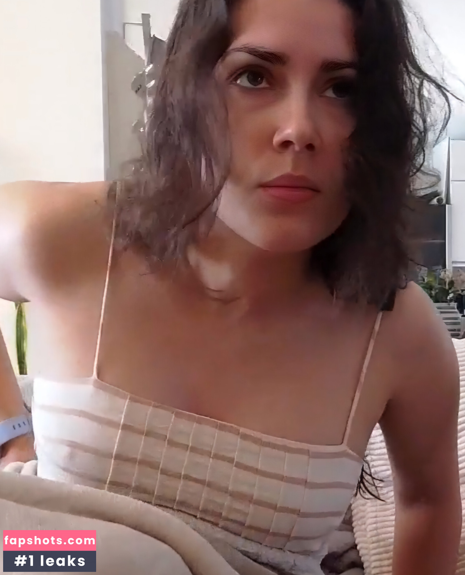 Yabbe gallery photo #8