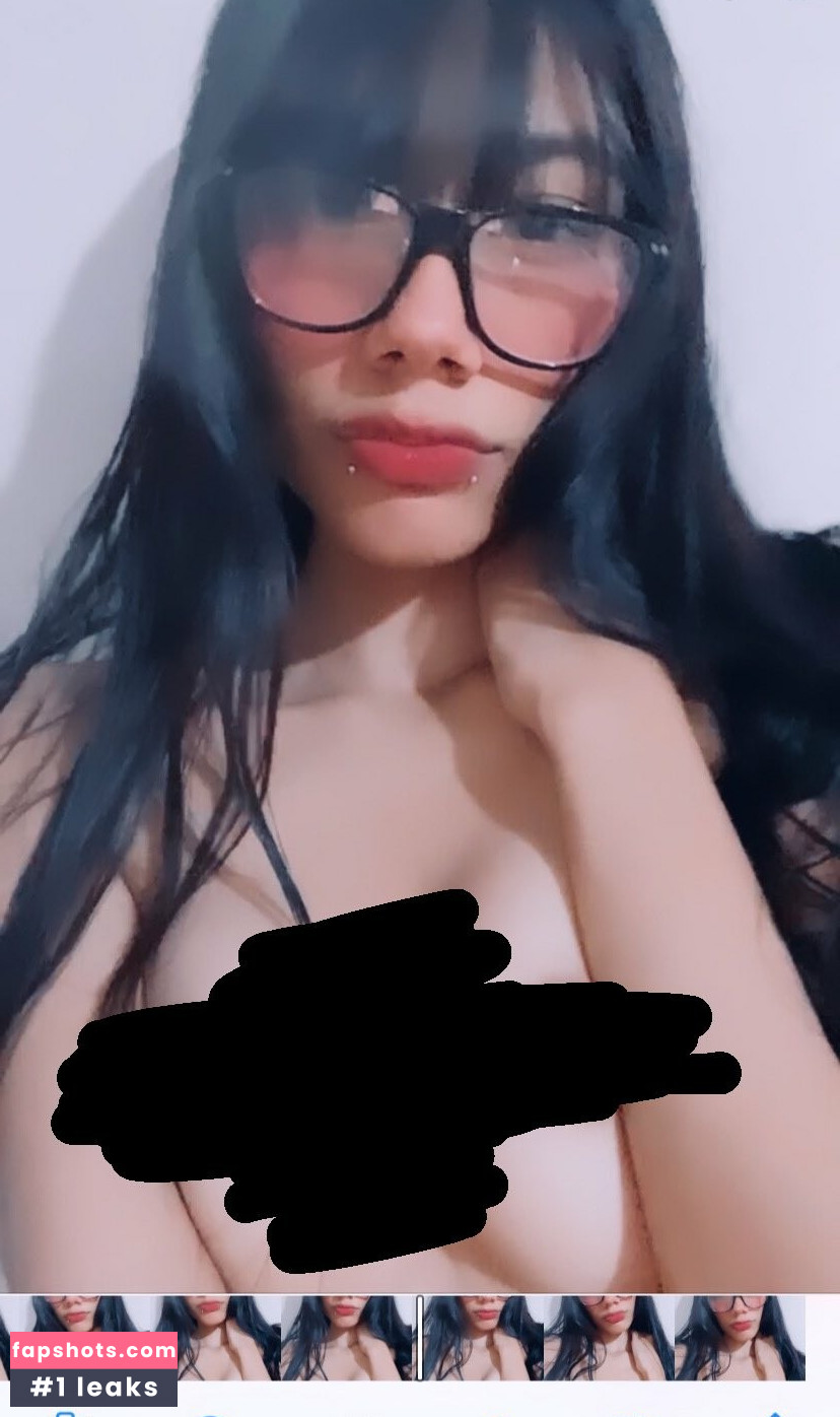 yadira_norvv gallery photo #4