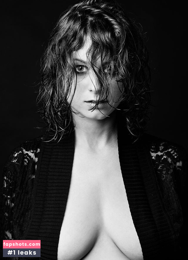 Yael Gayaa gallery photo #18