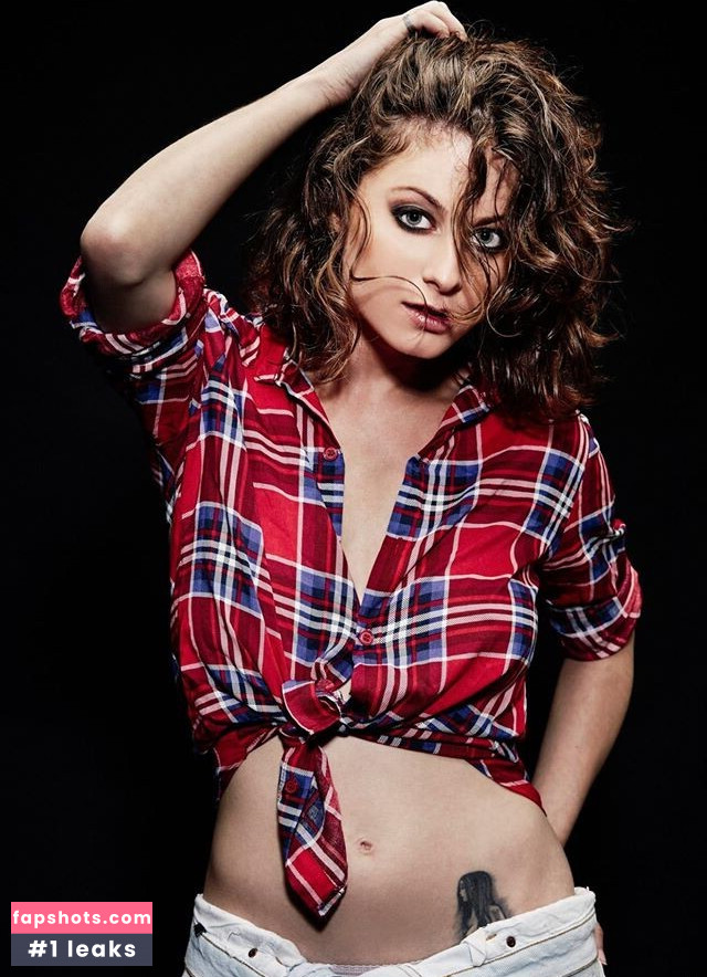 Yael Gayaa nude babe gallery