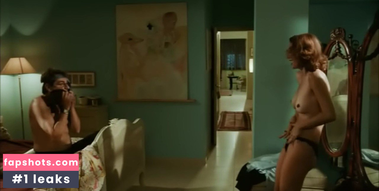 Yael Toker gallery photo #3