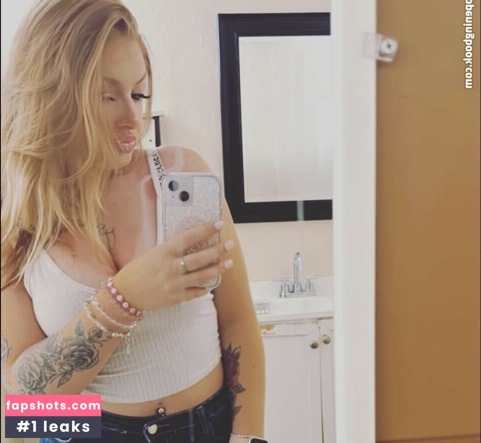 yalllovemadiii gallery photo #2