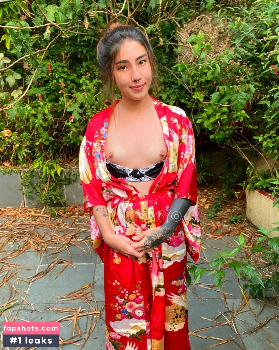 Yameii gallery photo #20