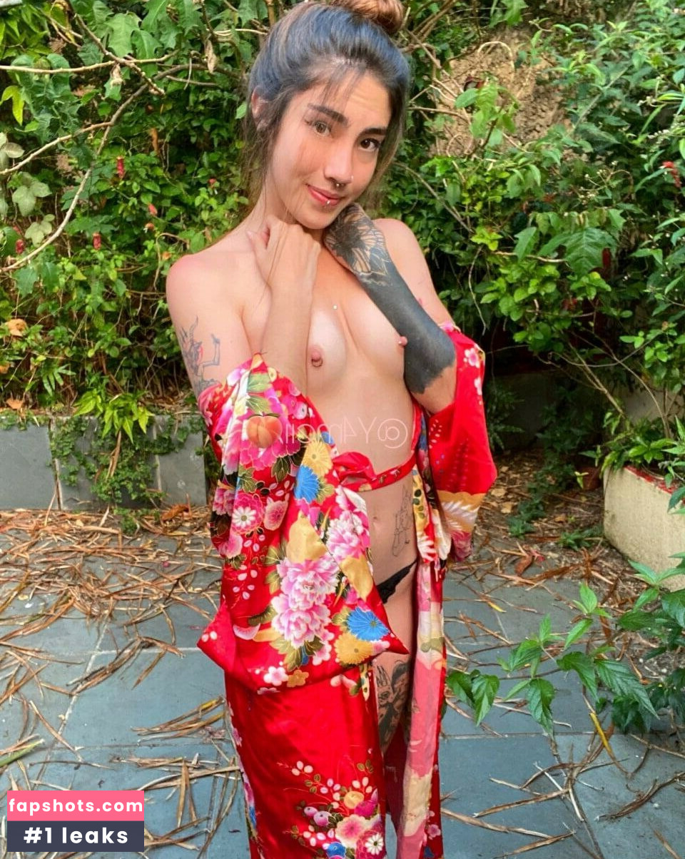 Yameii gallery photo #34