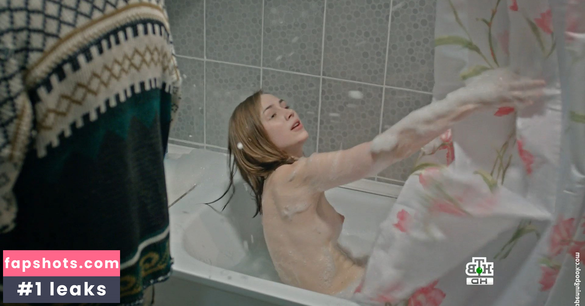 Yana Enzhaeva gallery photo #8