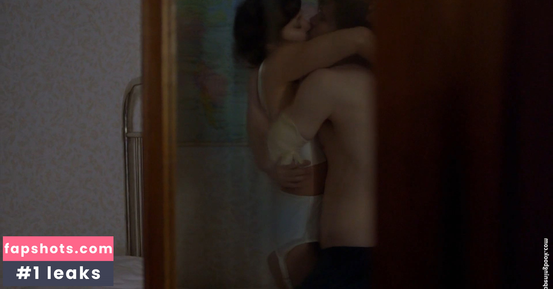 Yana Gladkih nude babe gallery