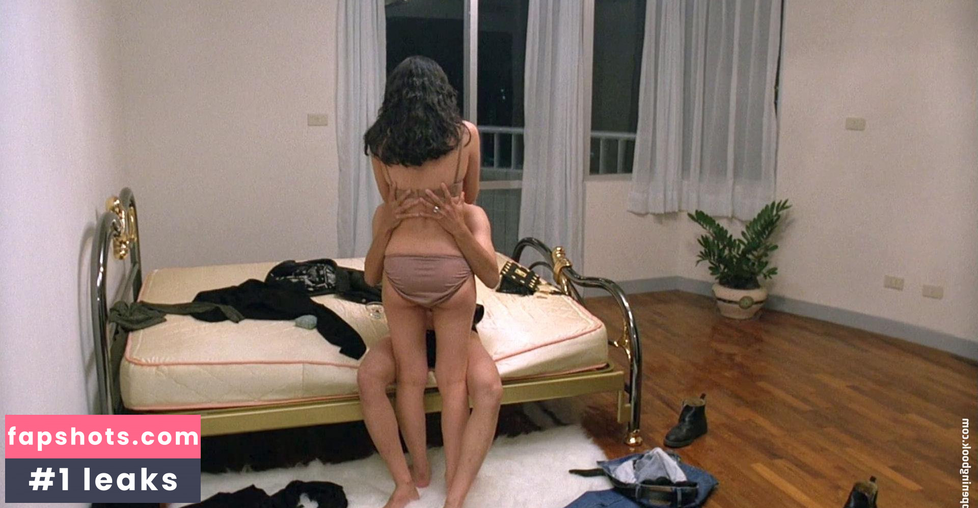 Yang Kuei-Mei nude babe gallery