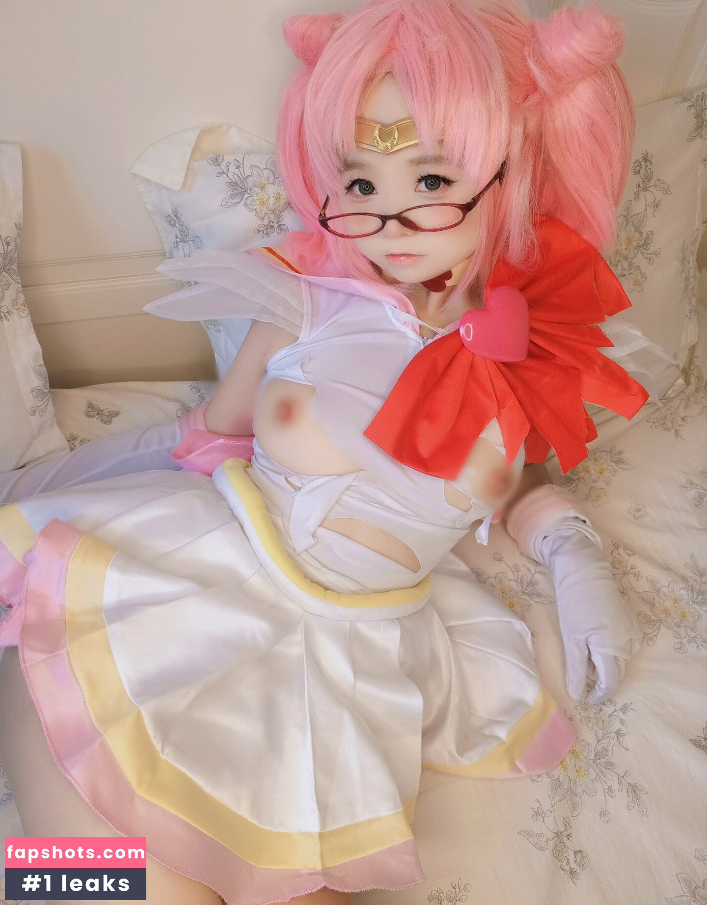 YaoYaoQwQ gallery photo #14