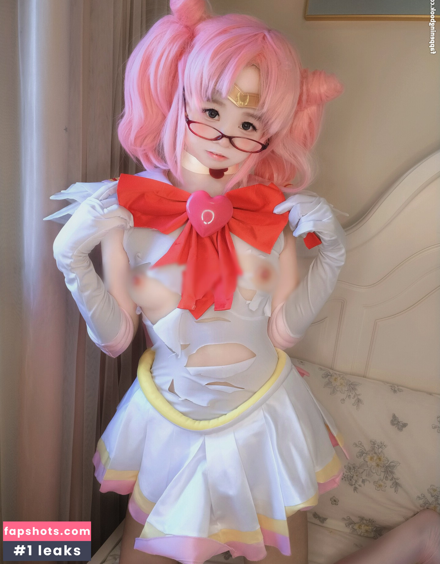 YaoYaoQwQ gallery photo #21