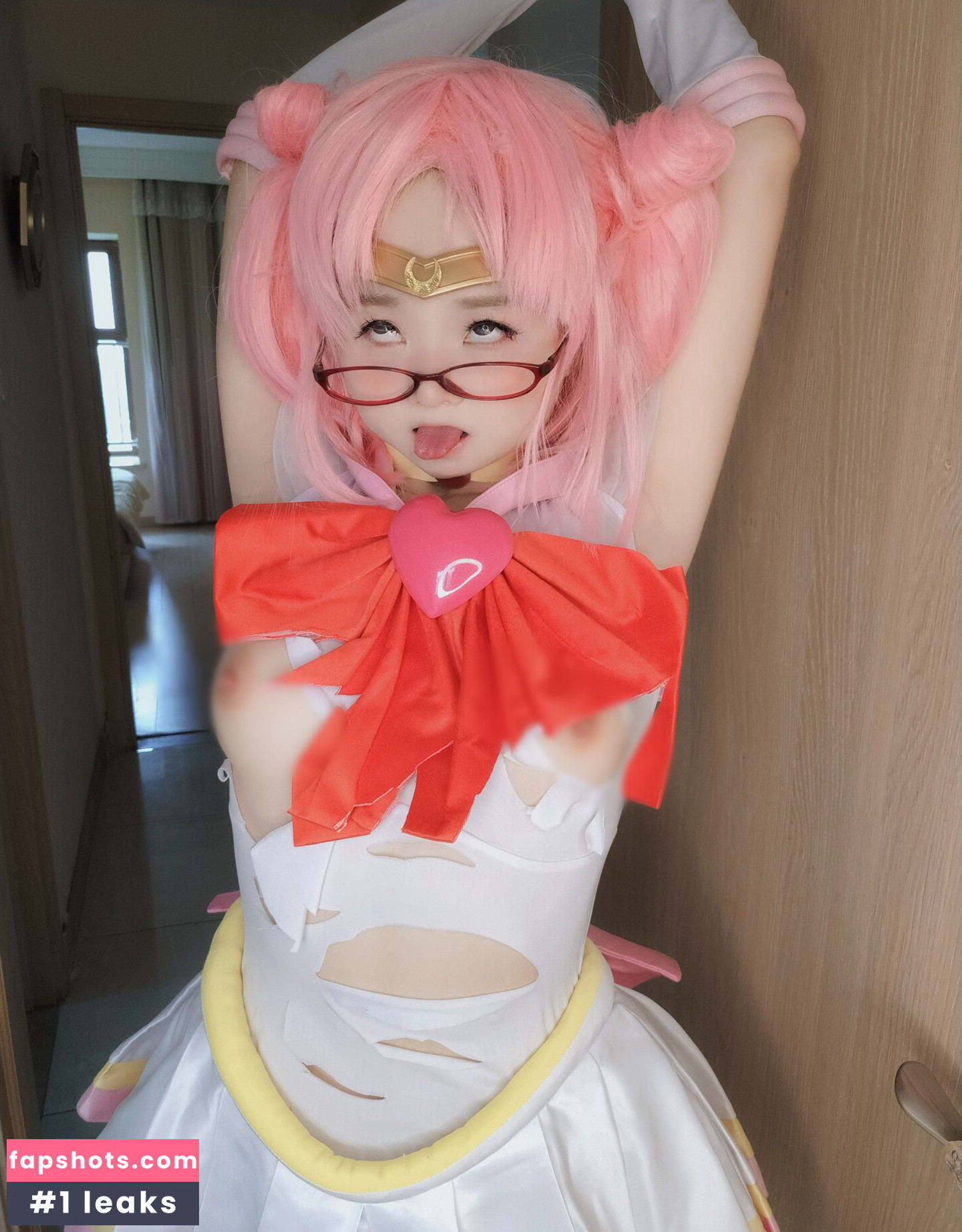 YaoYaoQwQ gallery photo #22