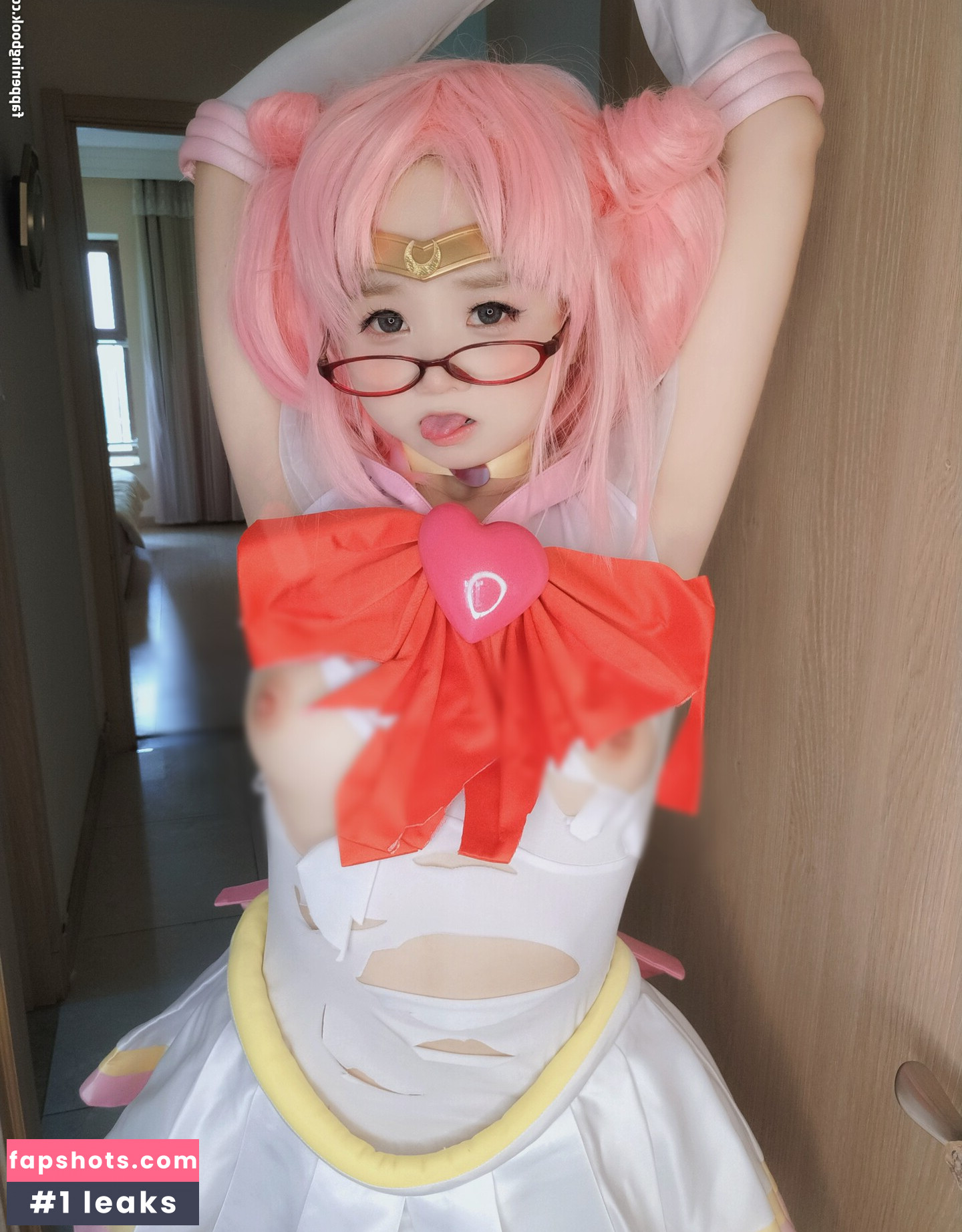 YaoYaoQwQ gallery photo #23