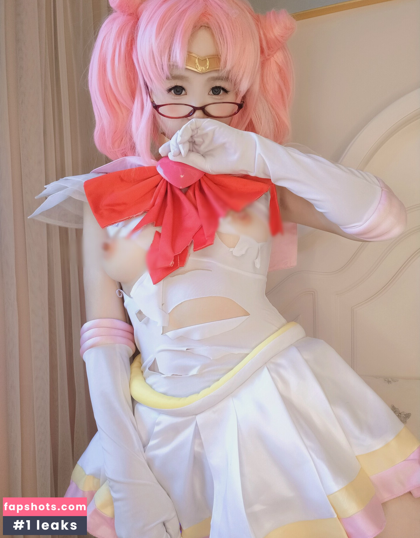 YaoYaoQwQ gallery photo #27