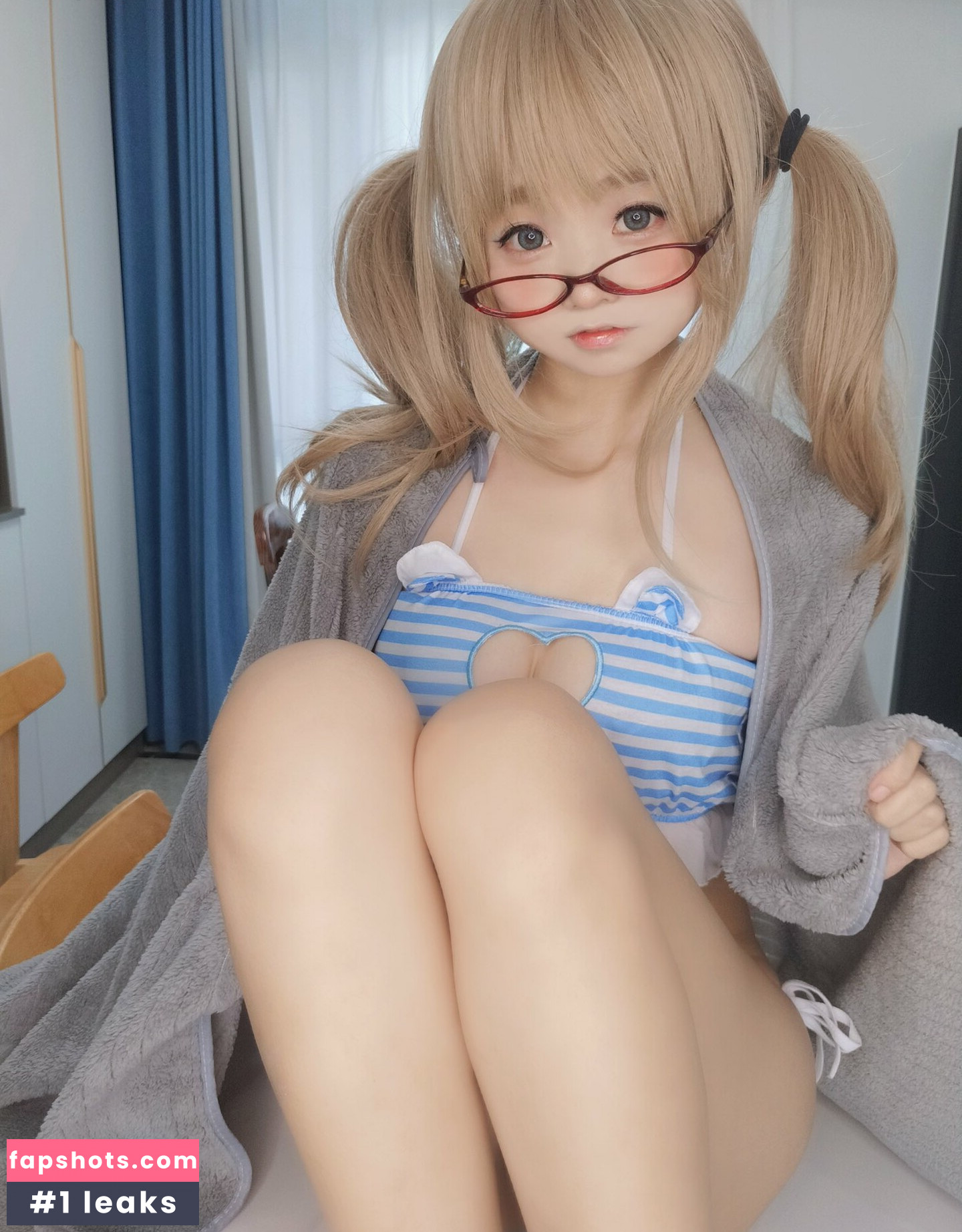 YaoYaoQwQ gallery photo #37