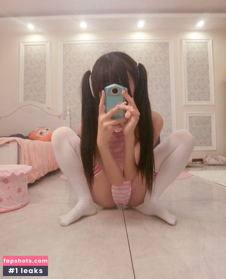 YaoYaoQwQ gallery photo #53