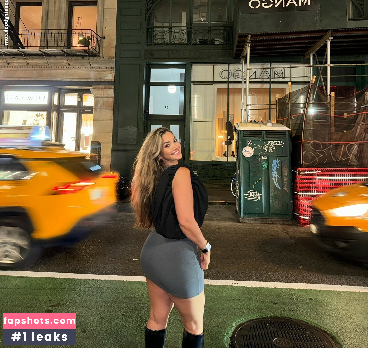 Yarden Harham gallery photo #6