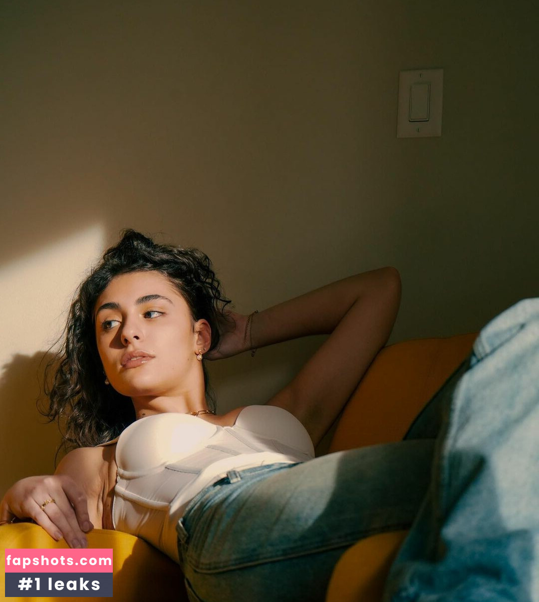 Yasmeen Fletcher gallery photo #40