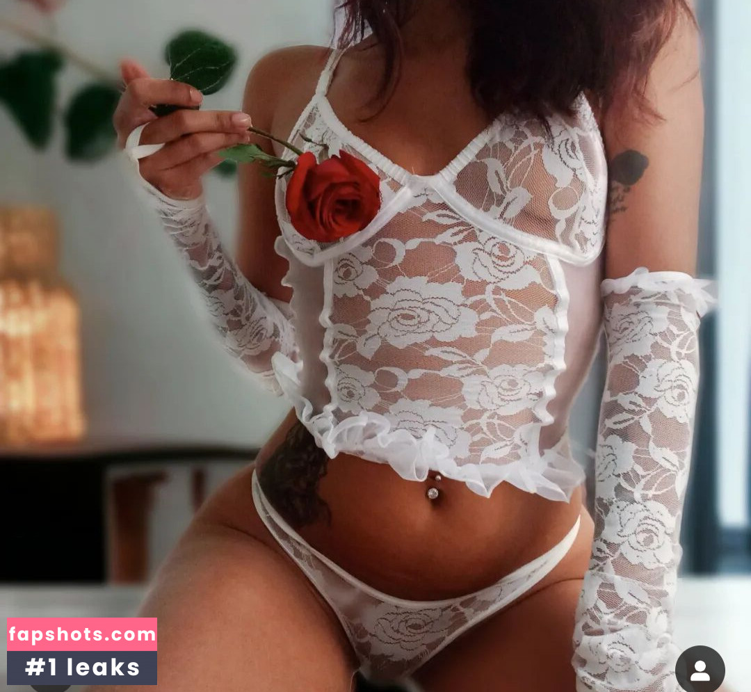 Yasmim Machado gallery photo #4