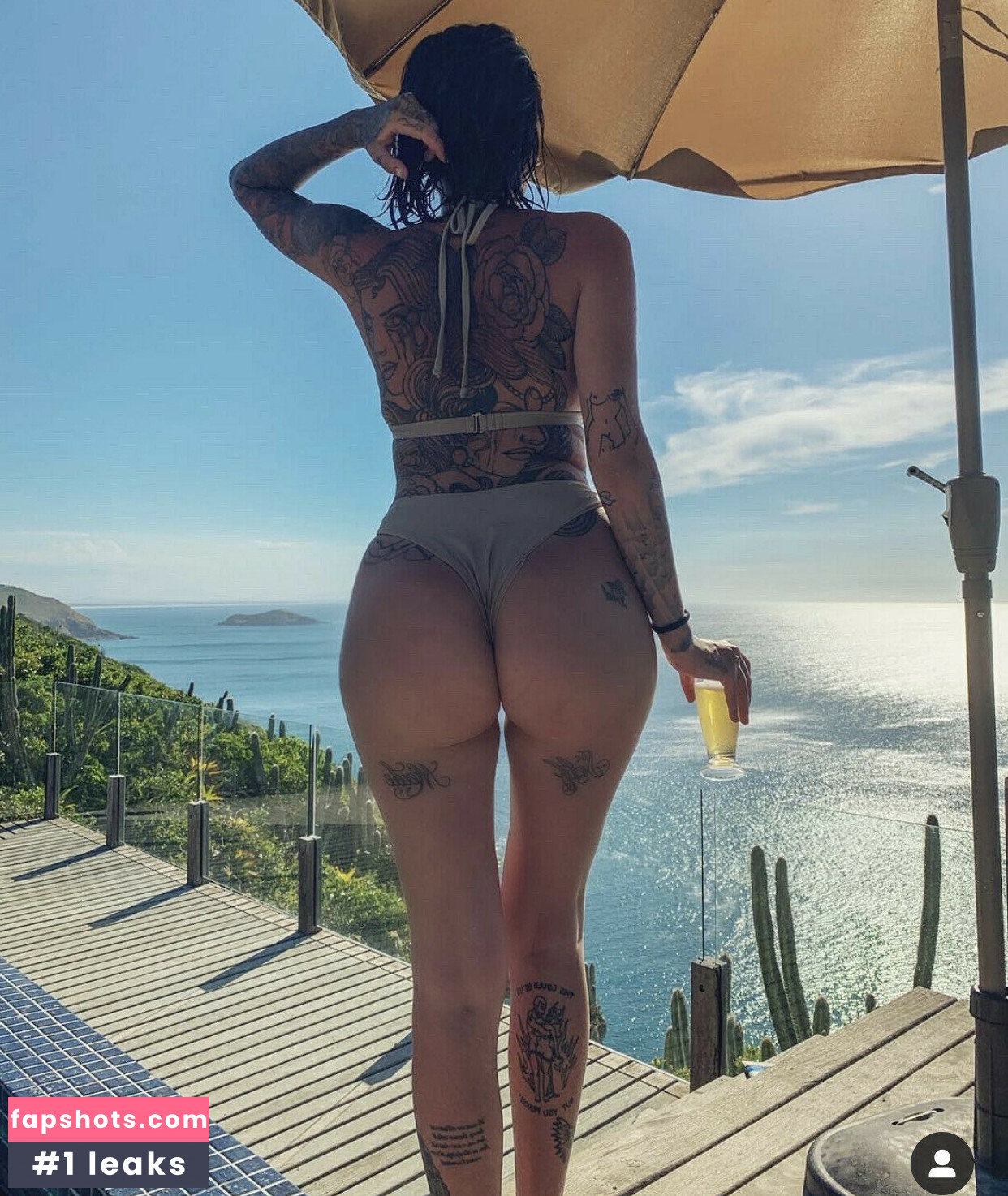 Yasmin Braga gallery photo #14