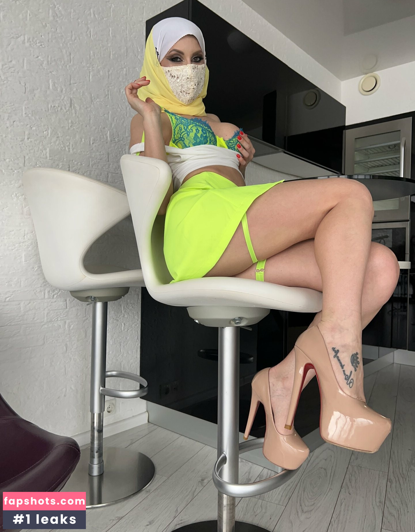 Yasmin_Habibi gallery photo #39