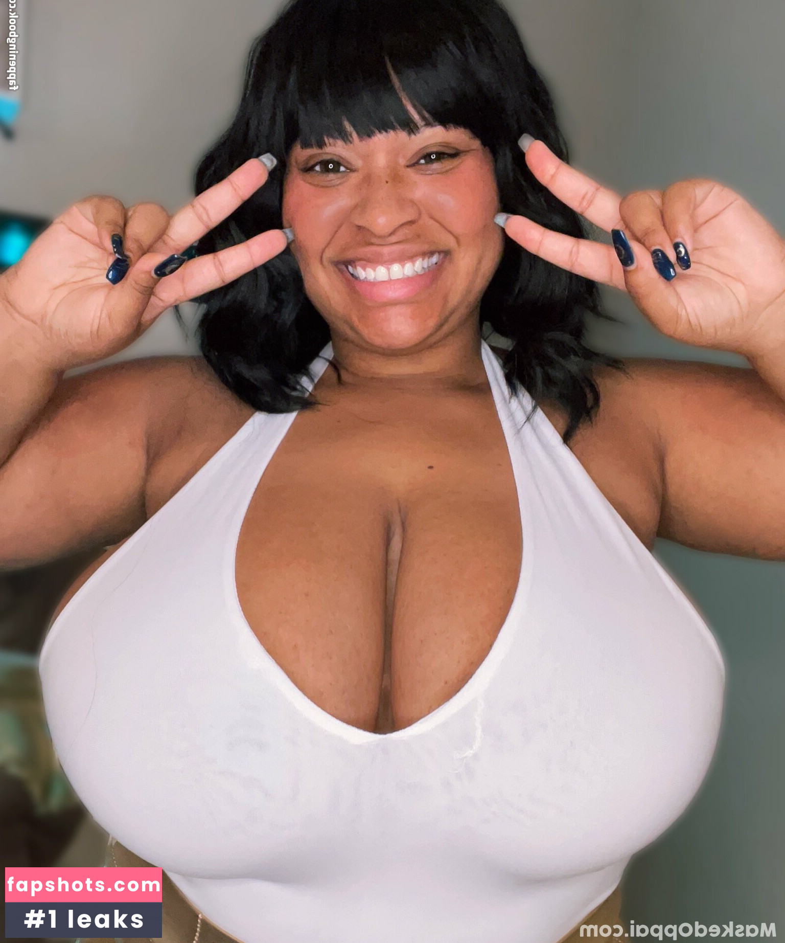 Yasmin_irl gallery photo #49