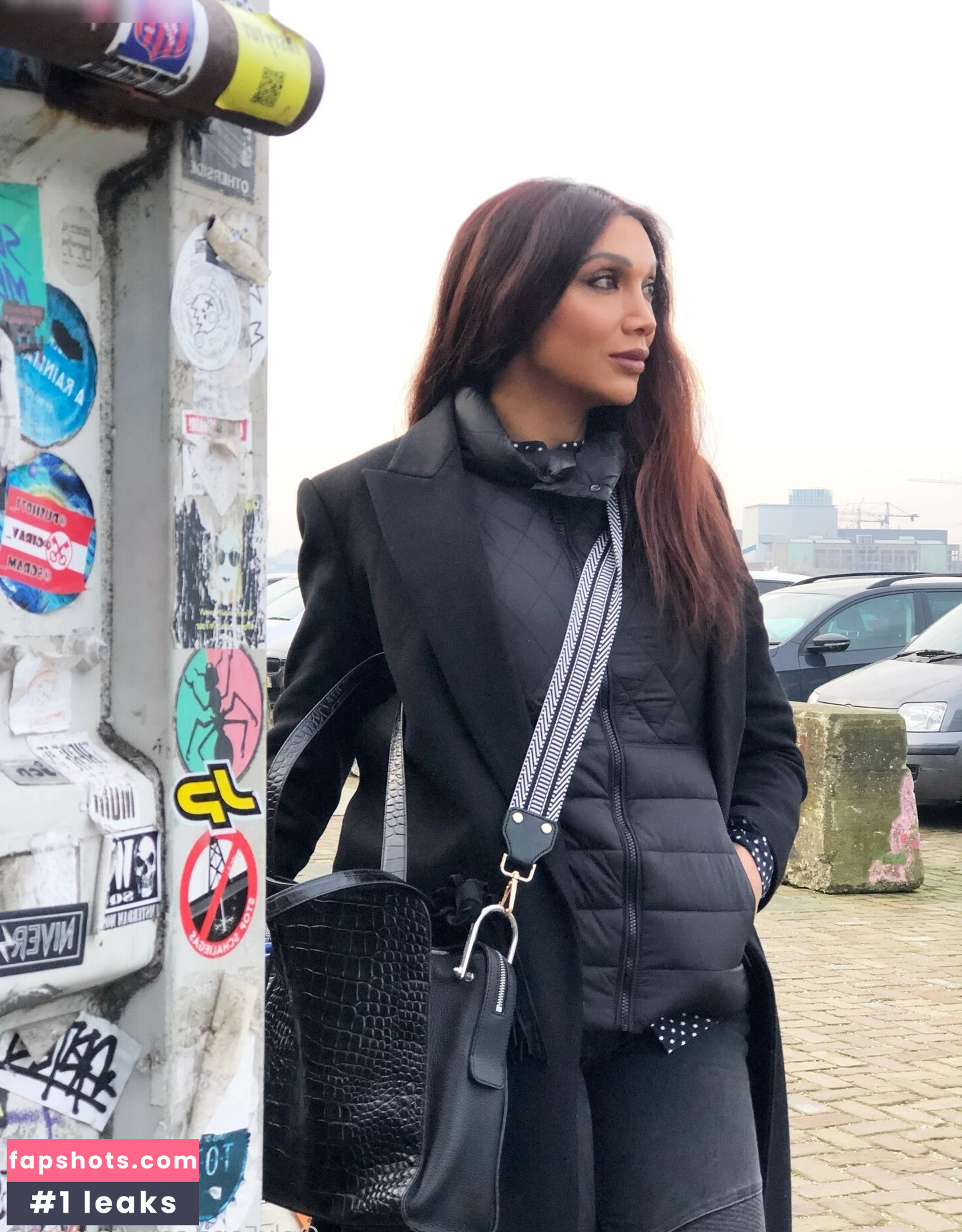 Yasmin Lee gallery photo #58